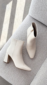 Indeera Boots - Bone