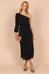 Petal and Pup Women's Pontee One Shoulder Pleated Midi Dress